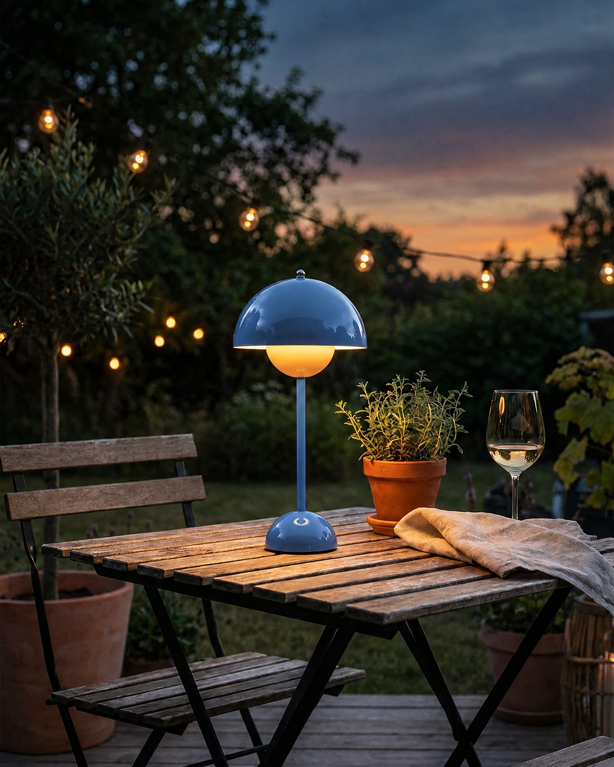 Portable Cordless Table Lamp in Blue